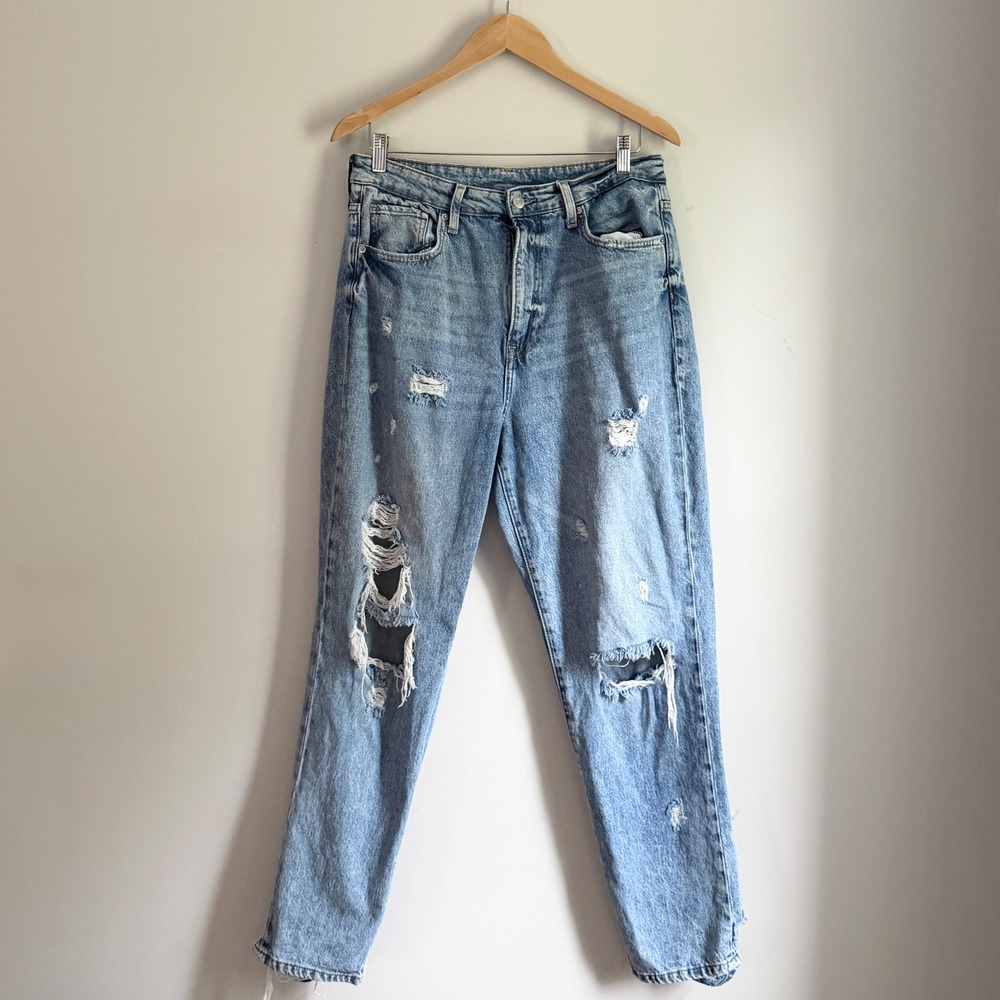 H&M &Denim Light Wash Distressed Ultra High Waist Mom Jeans Size 12